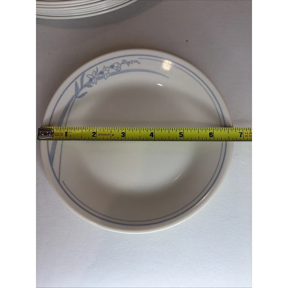 Corning Corelle Blue Lily Dinner/Dessert Plates